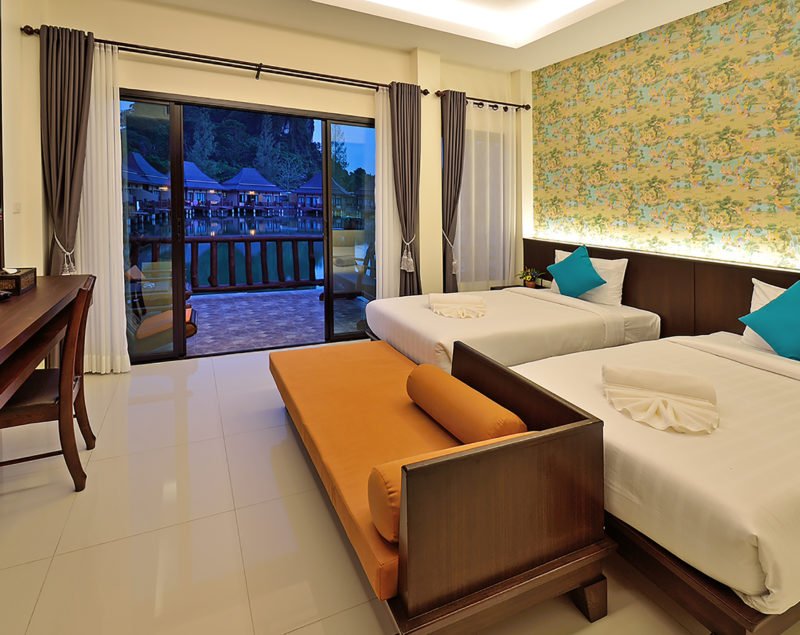 Superior Twin Bed Room